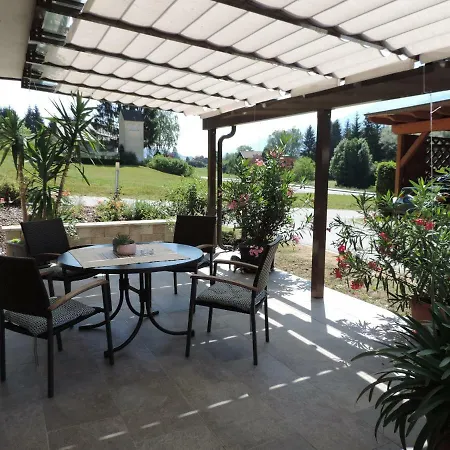 Haus Assinger Διαμέρισμα Hermagor-Pressegger See